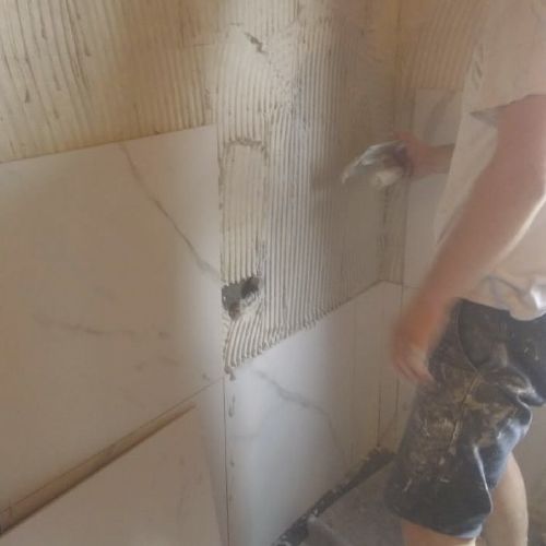 Rivestimento a parete in Gres porcellanato