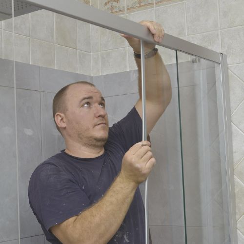 Installazione box doccia e accessori, finitura siliconatura e collaudo